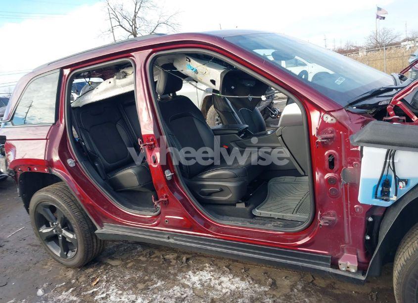 Photo 13 of 2024 Jeep Grand CHEROKEE ALTITUDE X 4X4 (VIN 1C4RJHAG2RC215065)