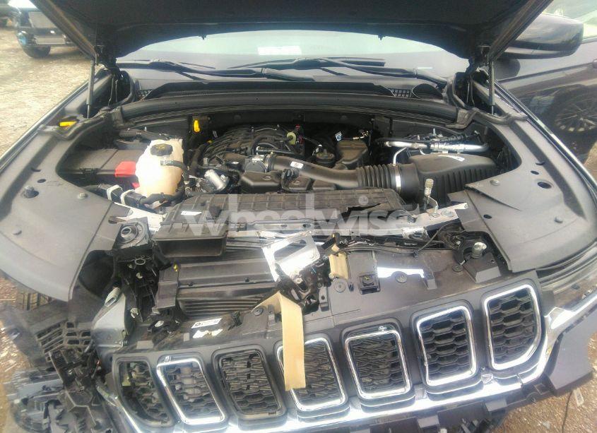 Photo 10 of 2024 Jeep Grand CHEROKEE LAREDO X 4X4 (VIN 1C4RJHAG3RC185851)