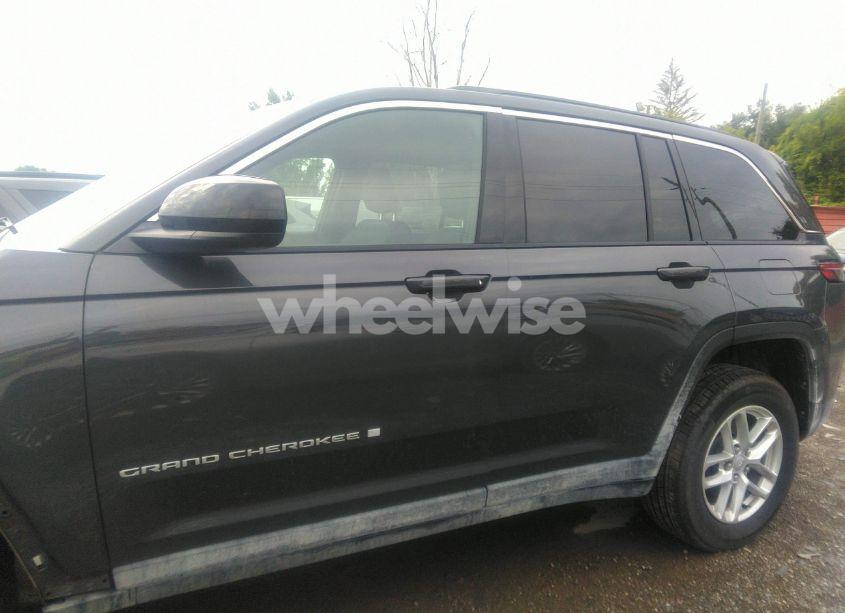 Photo 14 of 2024 Jeep Grand CHEROKEE LAREDO X 4X4 (VIN 1C4RJHAG3RC185851)