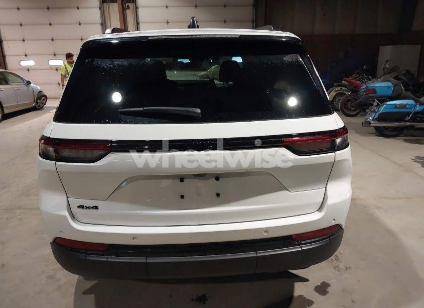 Photo 17 of 2024 Jeep Grand CHEROKEE ALTITUDE 4X4 (VIN 1C4RJHAG3RC698243)