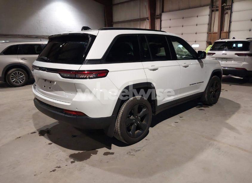 Photo 4 of 2024 Jeep Grand CHEROKEE ALTITUDE 4X4 (VIN 1C4RJHAG3RC698243)