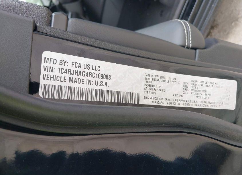 Photo 9 of 2024 Jeep Grand CHEROKEE ALTITUDE 4X4 (VIN 1C4RJHAG4RC109068)