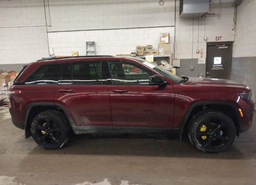 Photo 13 of 2023 Jeep Grand CHEROKEE ALTITUDE 4X4 (VIN 1C4RJHAG5P8701692)