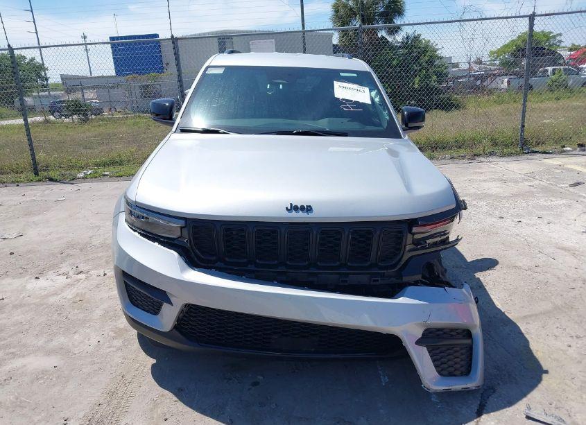 Photo 12 of 2024 Jeep Grand CHEROKEE ALTITUDE 4X4 (VIN 1C4RJHAG5RC108821)