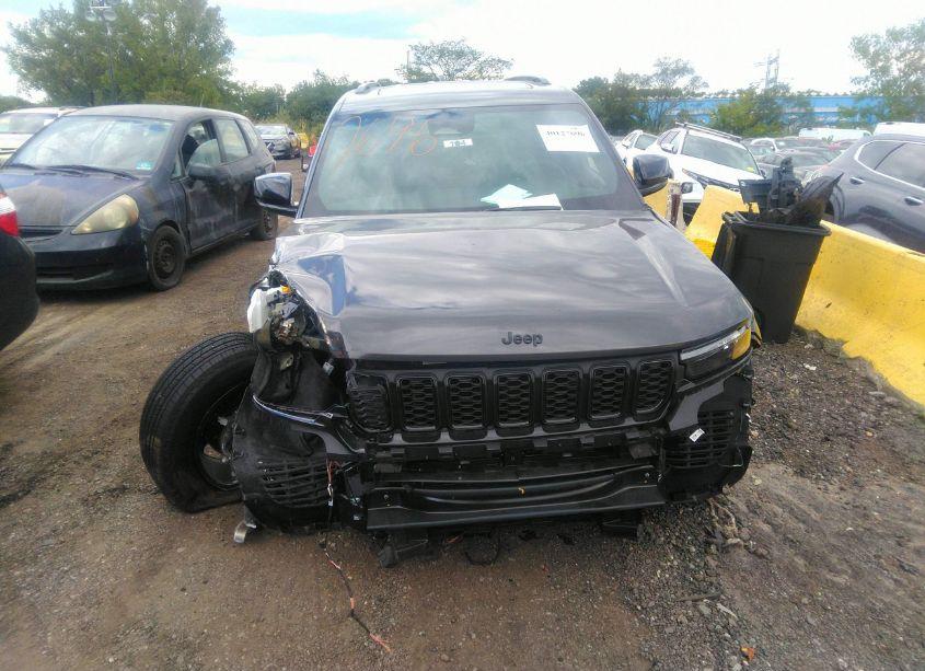 Photo 12 of 2024 Jeep Grand CHEROKEE ALTITUDE X 4X4 (VIN 1C4RJHAG5RC222625)