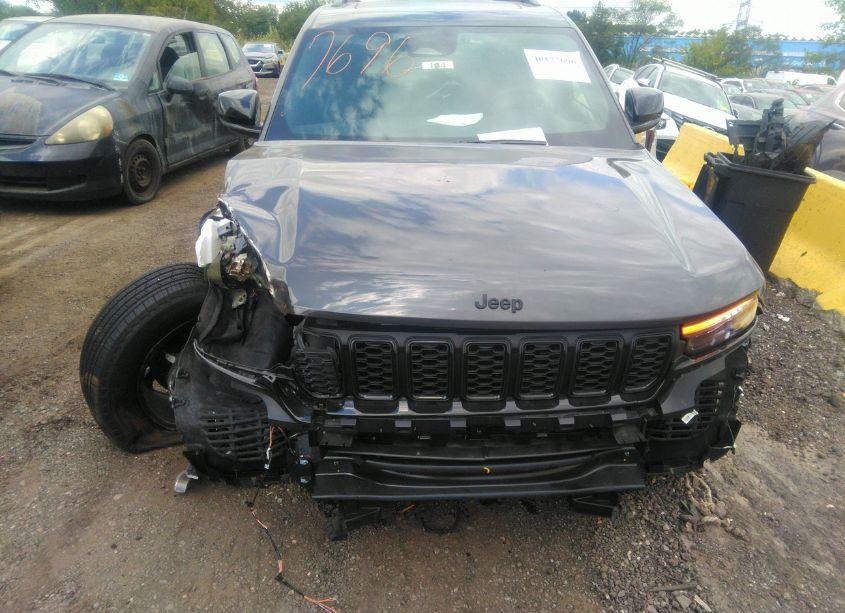 Photo 21 of 2024 Jeep Grand CHEROKEE ALTITUDE X 4X4 (VIN 1C4RJHAG5RC222625)