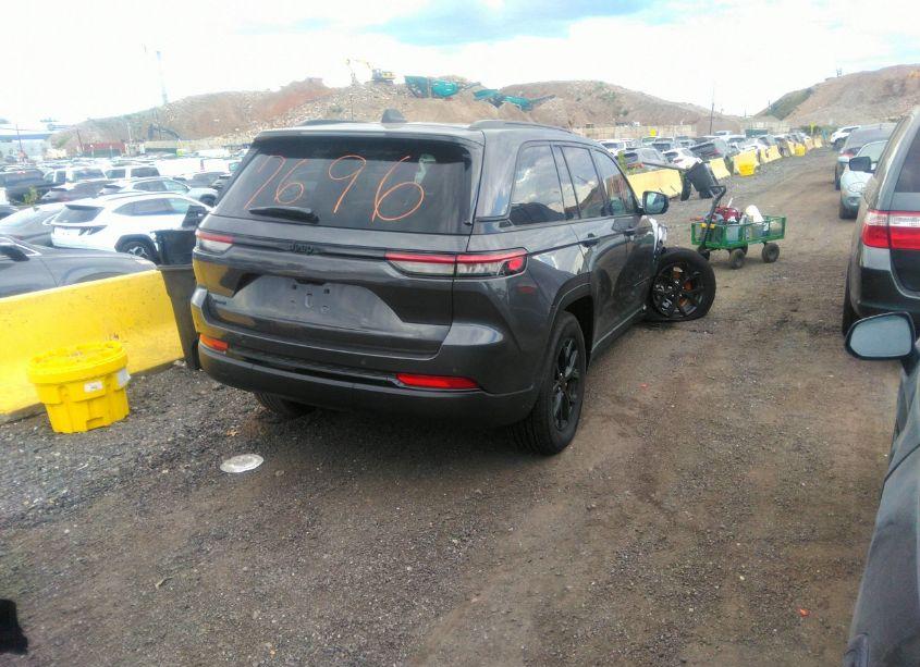 Photo 4 of 2024 Jeep Grand CHEROKEE ALTITUDE X 4X4 (VIN 1C4RJHAG5RC222625)