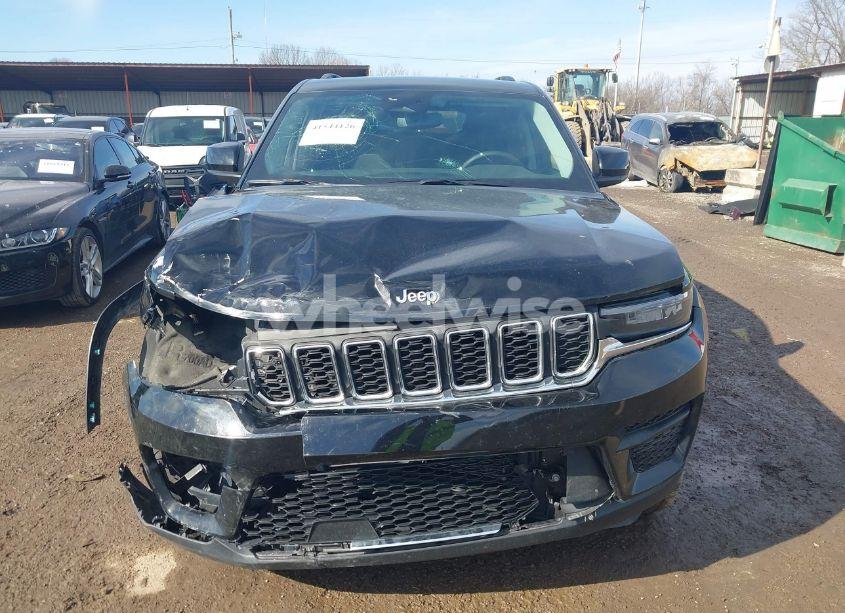 Photo 13 of 2024 Jeep Grand CHEROKEE LAREDO 4X4 (VIN 1C4RJHAG5RC696722)