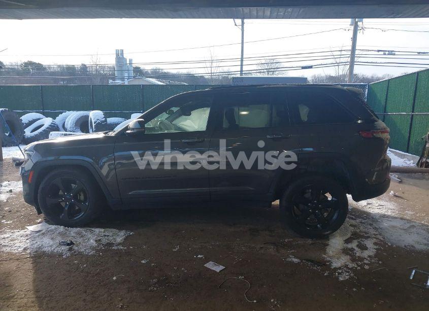 Photo 14 of 2022 Jeep Grand CHEROKEE ALTITUDE 4X4 (VIN 1C4RJHAG6N8574237)