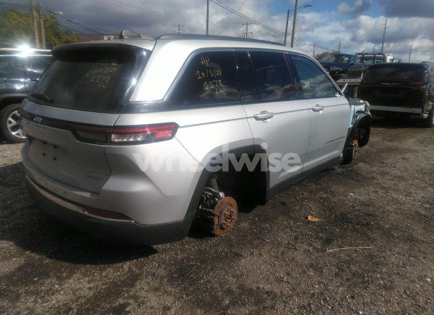 Photo 4 of 2023 Jeep Grand CHEROKEE LAREDO 4X4 (VIN 1C4RJHAG6P8851178)