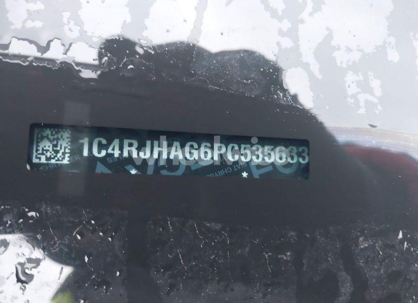 Photo 9 of 2023 Jeep Grand CHEROKEE LAREDO 4X4 (VIN 1C4RJHAG6PC535633)