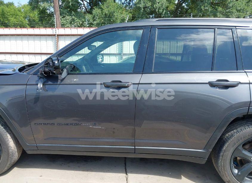 Photo 15 of 2023 Jeep Grand CHEROKEE ALTITUDE 4X4 (VIN 1C4RJHAG6PC546003)