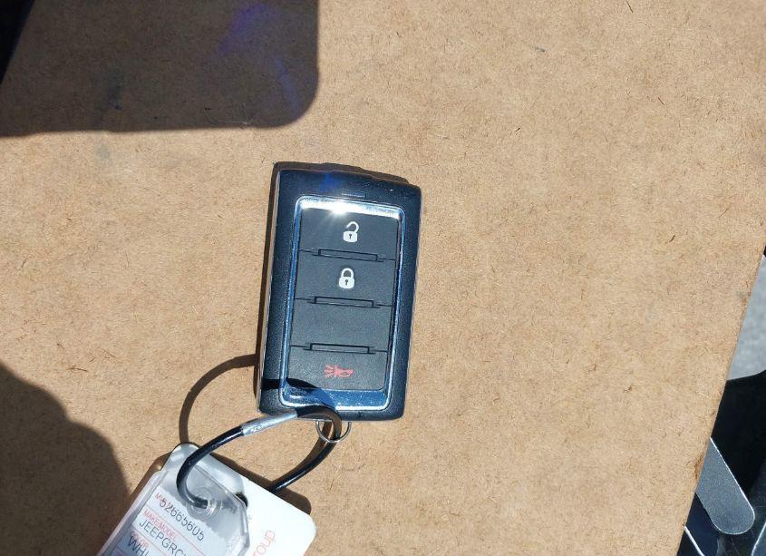 Photo 11 of 2023 Jeep Grand CHEROKEE LAREDO 4X4 (VIN 1C4RJHAG6PC593144)