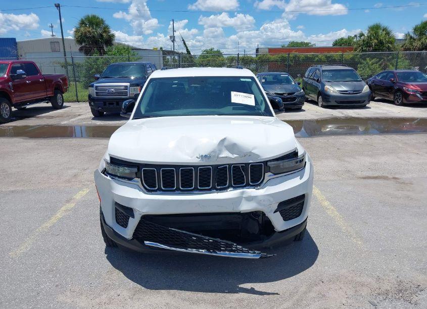 Photo 12 of 2023 Jeep Grand CHEROKEE LAREDO 4X4 (VIN 1C4RJHAG6PC593144)