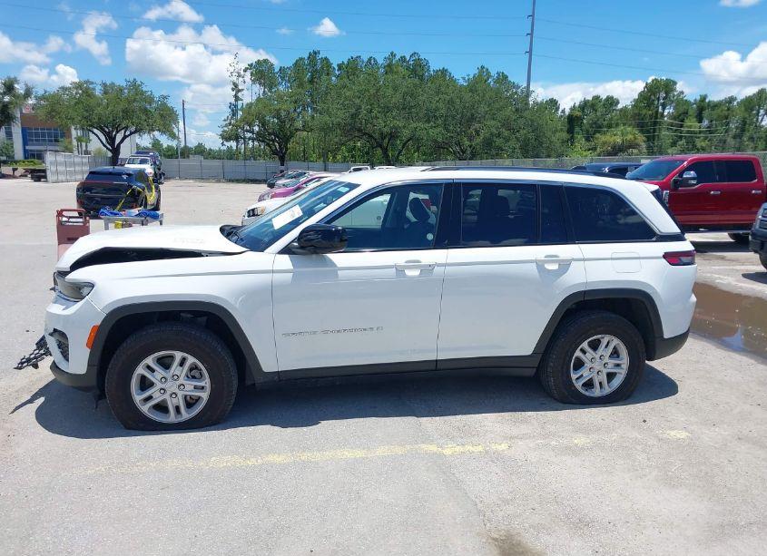 Photo 14 of 2023 Jeep Grand CHEROKEE LAREDO 4X4 (VIN 1C4RJHAG6PC593144)