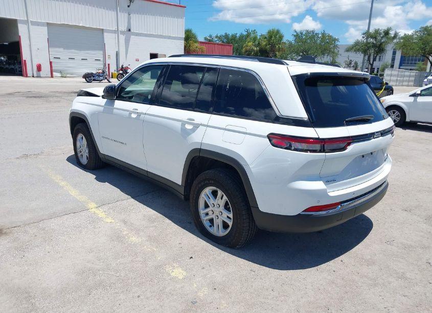 Photo 3 of 2023 Jeep Grand CHEROKEE LAREDO 4X4 (VIN 1C4RJHAG6PC593144)