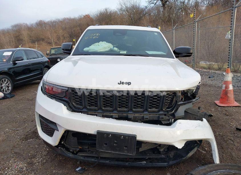 Photo 13 of 2023 Jeep Grand CHEROKEE ALTITUDE 4X4 (VIN 1C4RJHAG6PC620620)