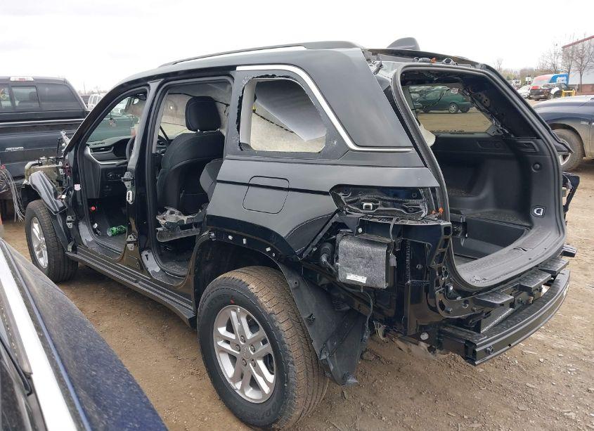 Photo 13 of 2023 Jeep Grand CHEROKEE LAREDO (VIN 1C4RJHAG6PC640639)