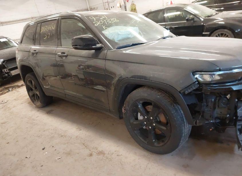 2023 Jeep Grand CHEROKEE ALTITUDE X 4X4 (VIN 1C4RJHAG6PC660213) main photo