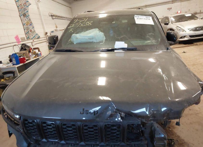 Photo 12 of 2023 Jeep Grand CHEROKEE ALTITUDE X 4X4 (VIN 1C4RJHAG6PC660213)