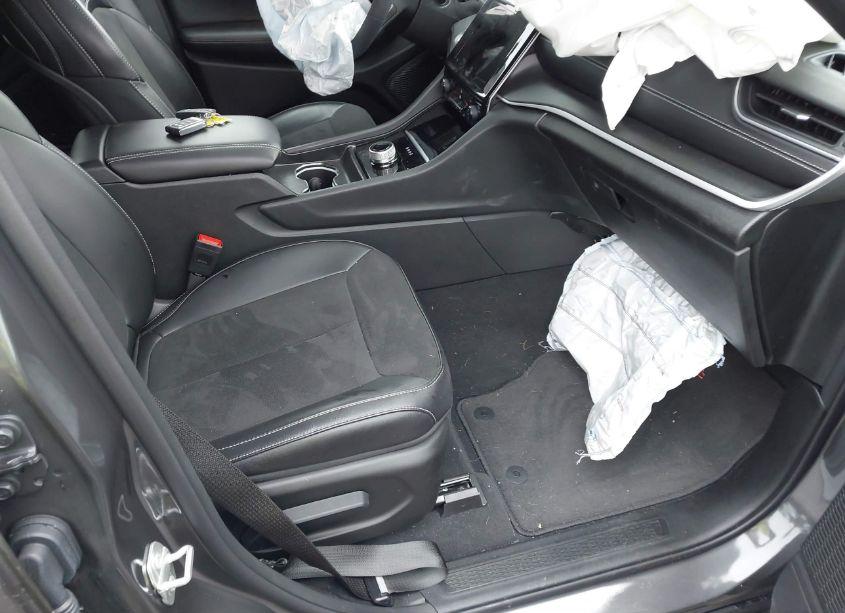 Photo 5 of 2024 Jeep Grand CHEROKEE ALTITUDE X 4X4 (VIN 1C4RJHAG6RC121481)