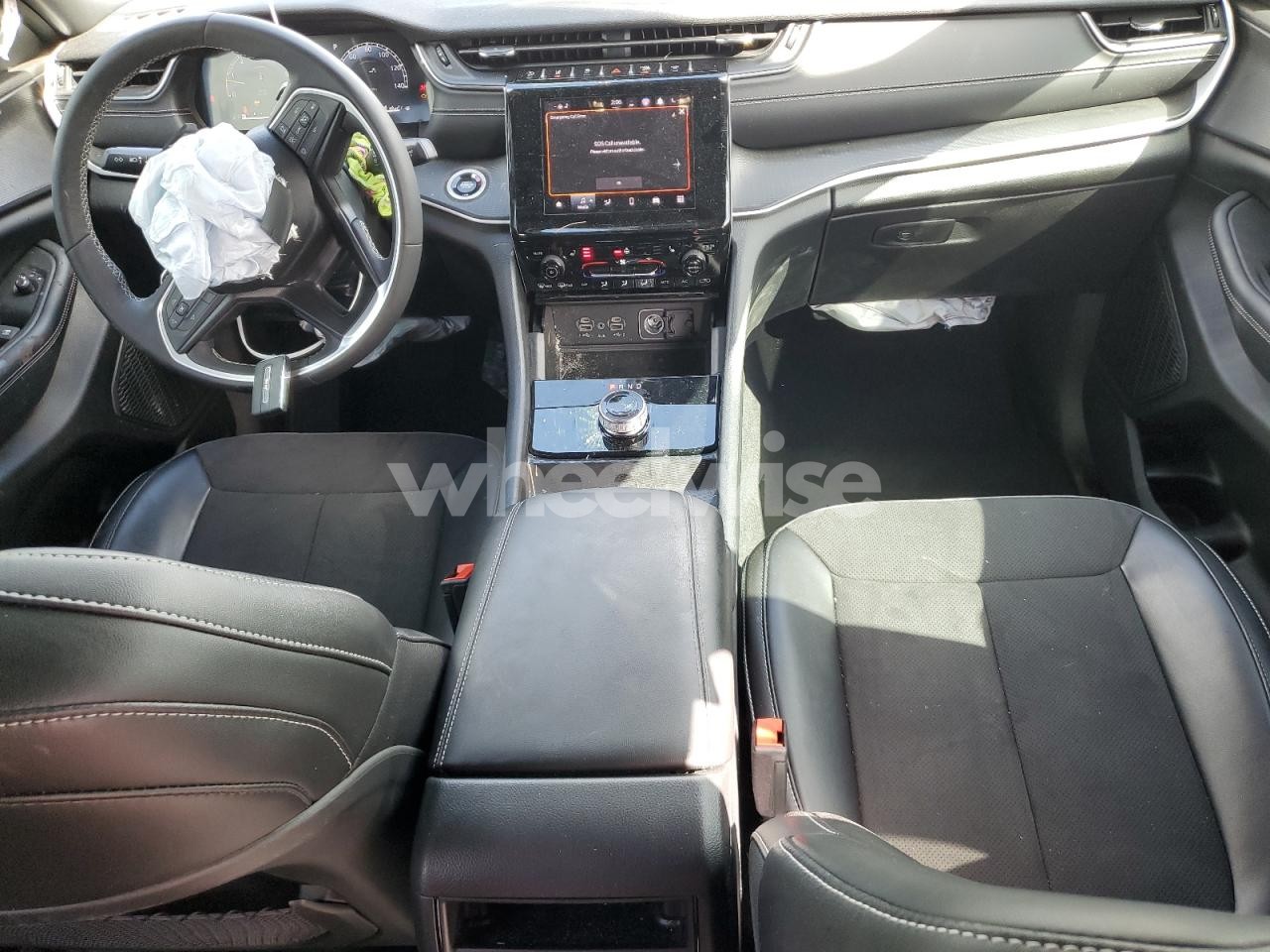 Photo 8 of 2024 JEEP GRAND CHEROKEE LAREDO (VIN 1C4RJHAG6RC180434)