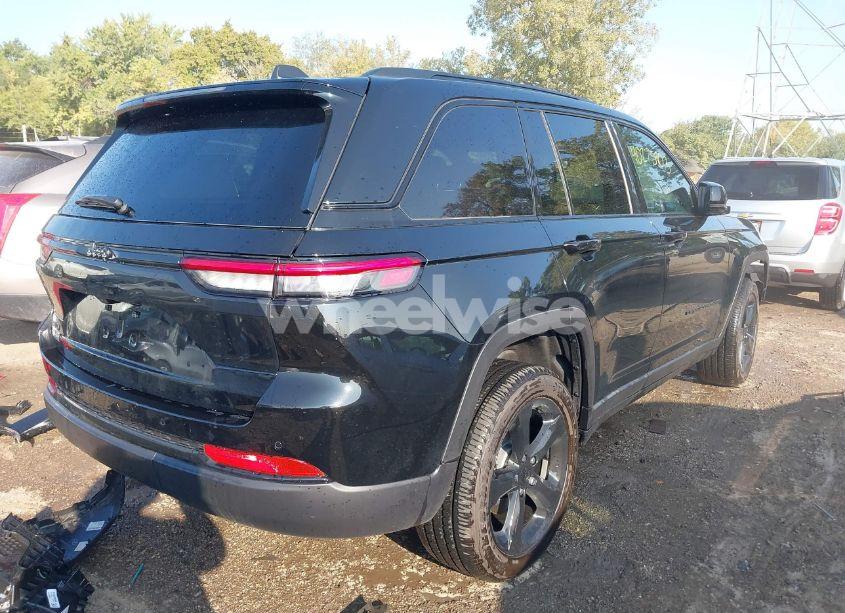 Photo 4 of 2024 Jeep Grand CHEROKEE ALTITUDE X 4X4 (VIN 1C4RJHAG6RC187965)