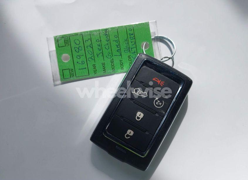 Photo 11 of 2023 Jeep Grand CHEROKEE LAREDO 4X4 (VIN 1C4RJHAG7P8709731)