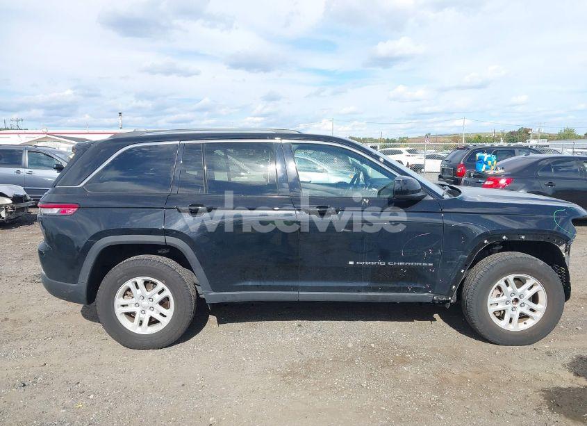 Photo 13 of 2023 Jeep Grand CHEROKEE LAREDO 4X4 (VIN 1C4RJHAG7P8709731)