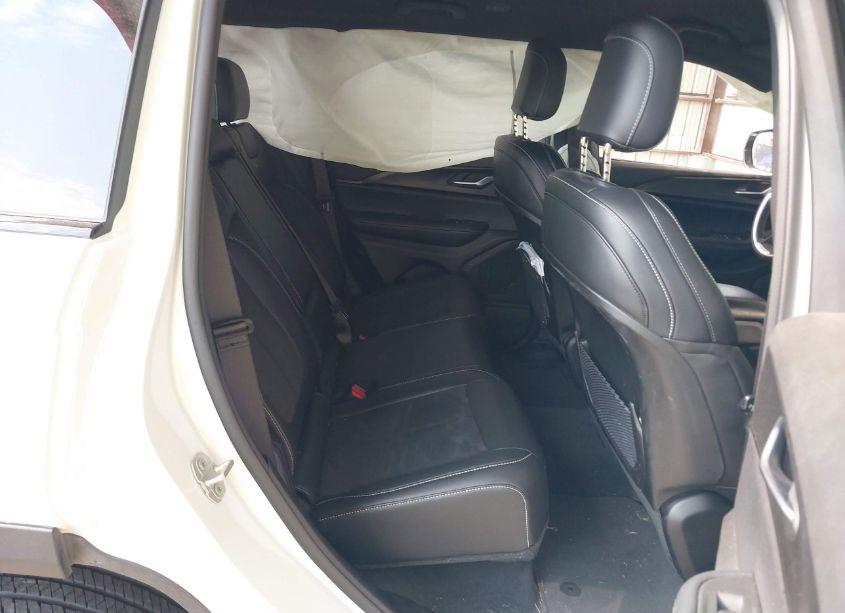 Photo 8 of 2023 Jeep Grand CHEROKEE ALTITUDE 4X4 (VIN 1C4RJHAG7P8866837)