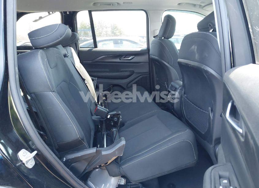 Photo 8 of 2023 Jeep Grand CHEROKEE LAREDO 4X4 (VIN 1C4RJHAG7PC600196)