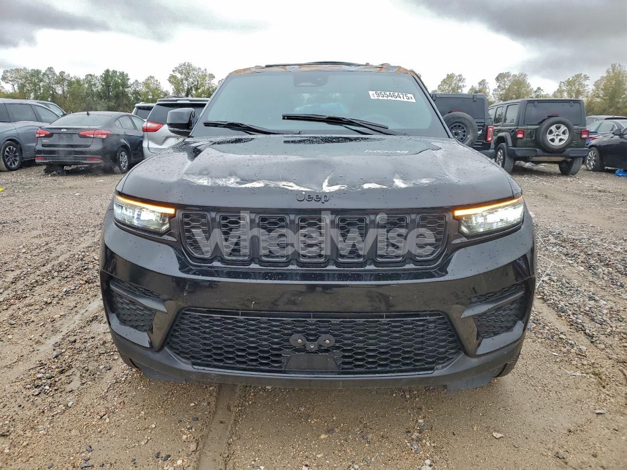 Photo 5 of 2025 JEEP GRAND CHEROKEE LAREDO (VIN 1C4RJHAG7SC264588)