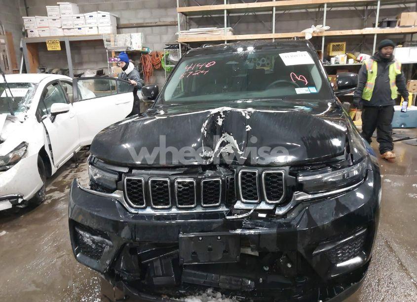 Photo 12 of 2023 Jeep Grand CHEROKEE LAREDO 4X4 (VIN 1C4RJHAG8P8709690)