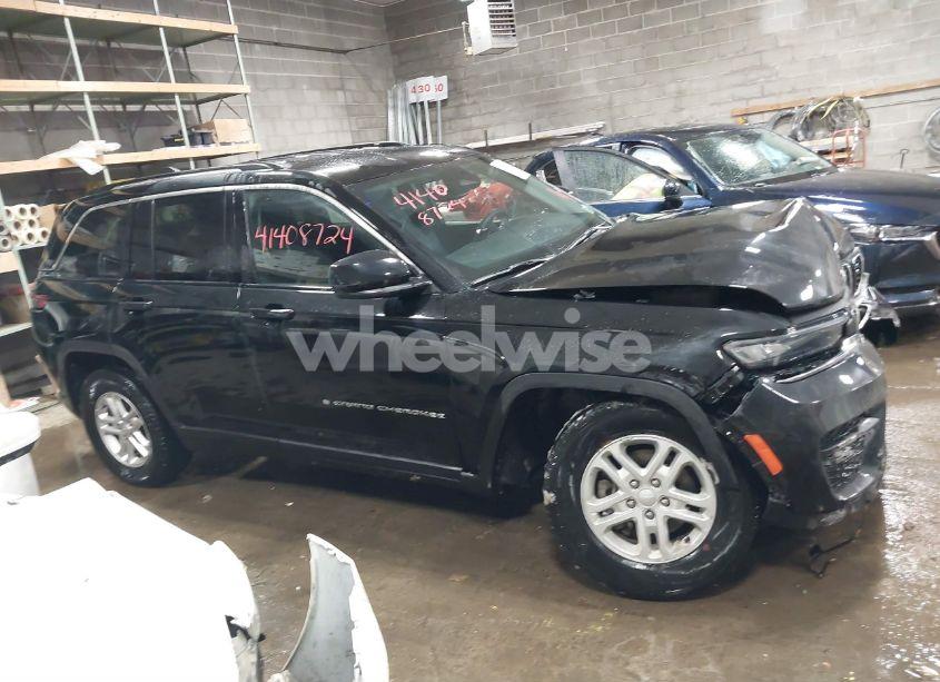 Photo 13 of 2023 Jeep Grand CHEROKEE LAREDO 4X4 (VIN 1C4RJHAG8P8709690)