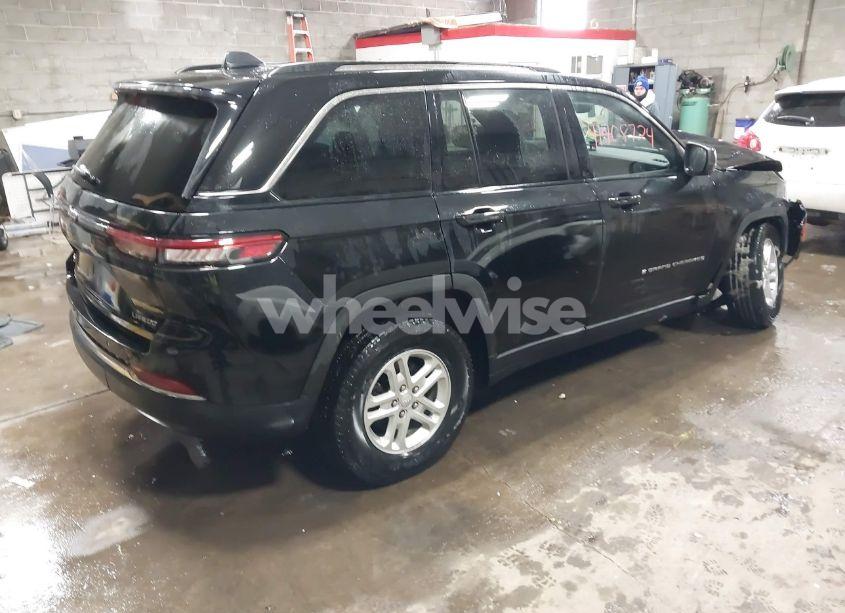 Photo 4 of 2023 Jeep Grand CHEROKEE LAREDO 4X4 (VIN 1C4RJHAG8P8709690)