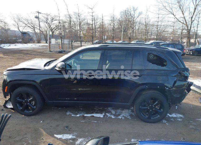 Photo 15 of 2023 Jeep Grand CHEROKEE ALTITUDE 4X4 (VIN 1C4RJHAG8PC622174)