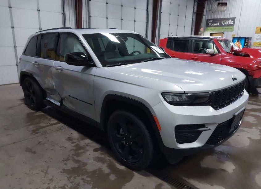 2023 Jeep Grand CHEROKEE ALTITUDE X 4X4 (VIN 1C4RJHAG8PC661198) main photo