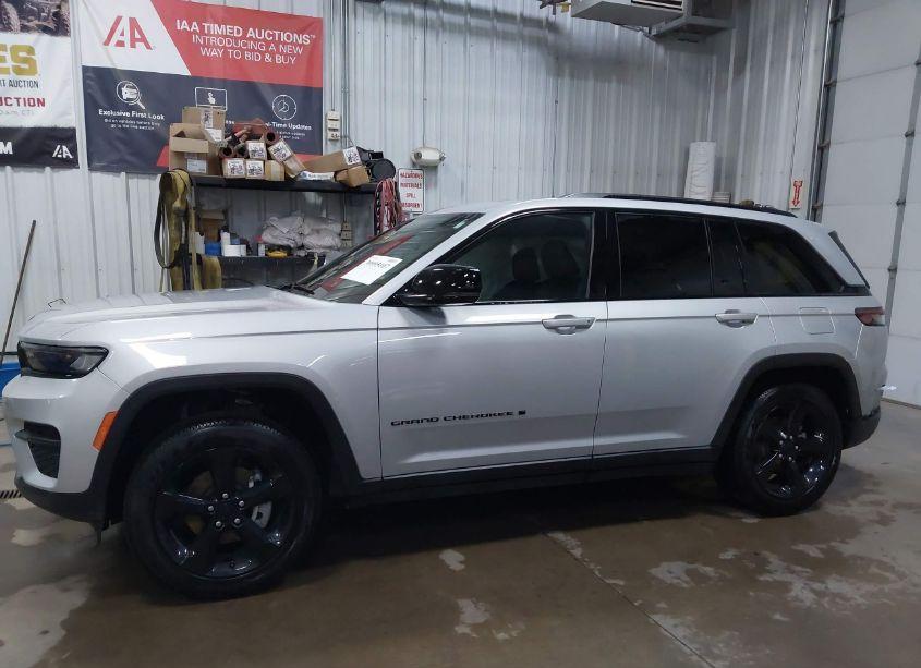 Photo 14 of 2023 Jeep Grand CHEROKEE ALTITUDE X 4X4 (VIN 1C4RJHAG8PC661198)