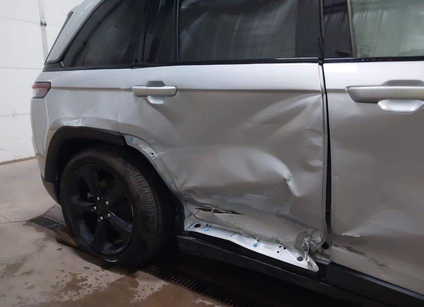 Photo 6 of 2023 Jeep Grand CHEROKEE ALTITUDE X 4X4 (VIN 1C4RJHAG8PC661198)