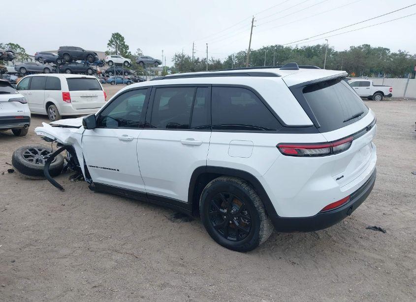 Photo 14 of 2024 Jeep Grand CHEROKEE ALTITUDE 4X4 (VIN 1C4RJHAG8RC222831)