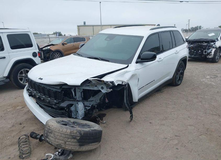 Photo 2 of 2024 Jeep Grand CHEROKEE ALTITUDE 4X4 (VIN 1C4RJHAG8RC222831)