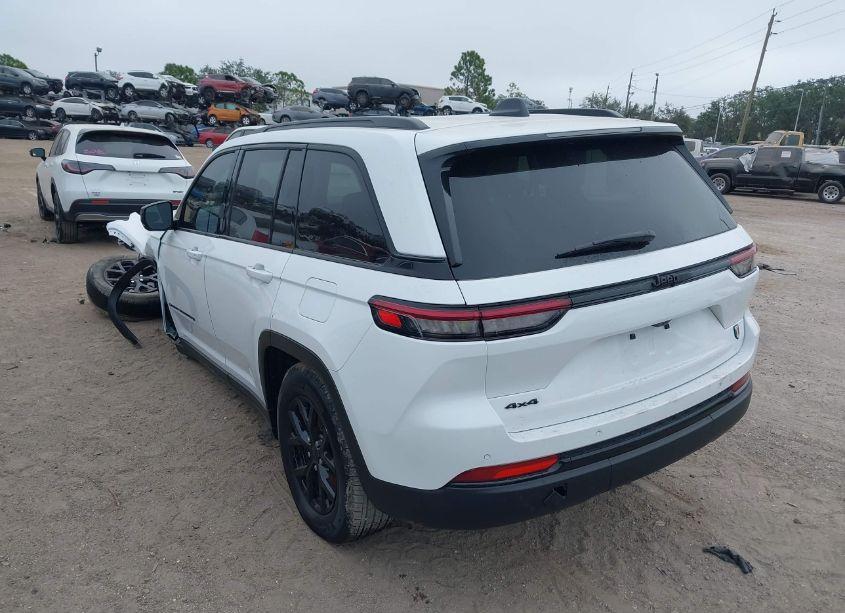 Photo 3 of 2024 Jeep Grand CHEROKEE ALTITUDE 4X4 (VIN 1C4RJHAG8RC222831)