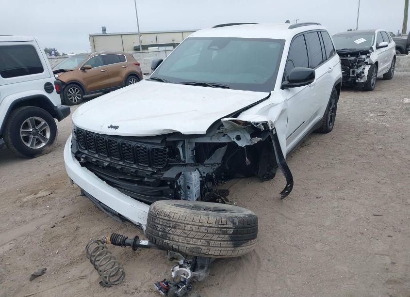 Photo 6 of 2024 Jeep Grand CHEROKEE ALTITUDE 4X4 (VIN 1C4RJHAG8RC222831)