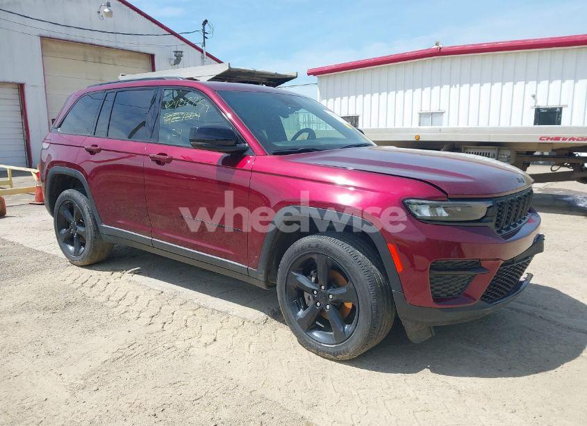 2024 Jeep Grand CHEROKEE ALTITUDE 4X4 (VIN 1C4RJHAG8RC698836) main photo