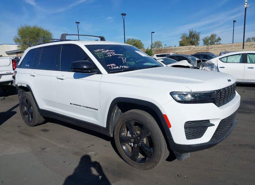 2023 Jeep Grand CHEROKEE ALTITUDE 4X4 (VIN 1C4RJHAG9P8900700) main photo