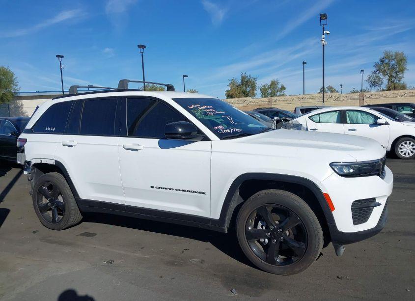 Photo 14 of 2023 Jeep Grand CHEROKEE ALTITUDE 4X4 (VIN 1C4RJHAG9P8900700)