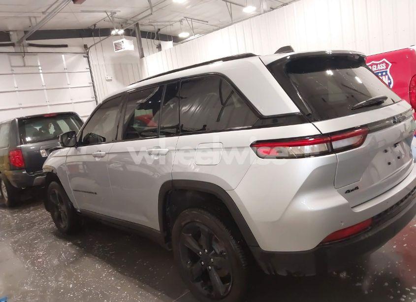 Photo 15 of 2023 Jeep Grand CHEROKEE ALTITUDE 4X4 (VIN 1C4RJHAGXP8882546)