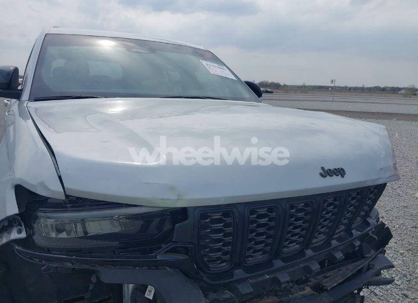 Photo 21 of 2023 Jeep Grand CHEROKEE ALTITUDE 4X4 (VIN 1C4RJHAGXP8882546)