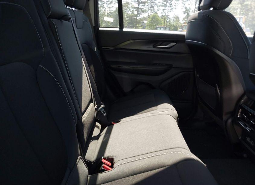 Photo 8 of 2023 Jeep Grand CHEROKEE LAREDO 4X4 (VIN 1C4RJHAGXPC593129)