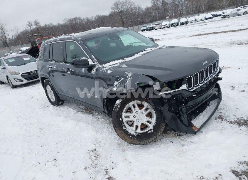 2023 Jeep Grand CHEROKEE LAREDO 4X4 (VIN 1C4RJHAGXPC652163) main photo
